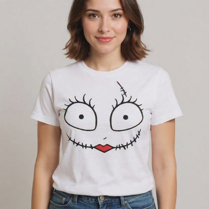 Cara Spooky Femenina | Diseño Halloween Cute y Estético con Labios Rojos